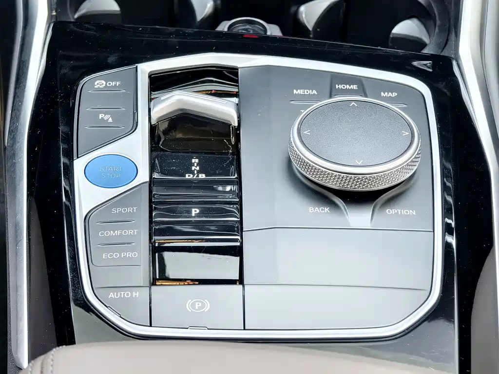 BMW i3 2024 — фото 16