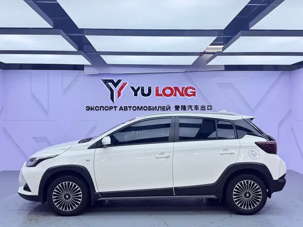 Toyota Yaris L 2022