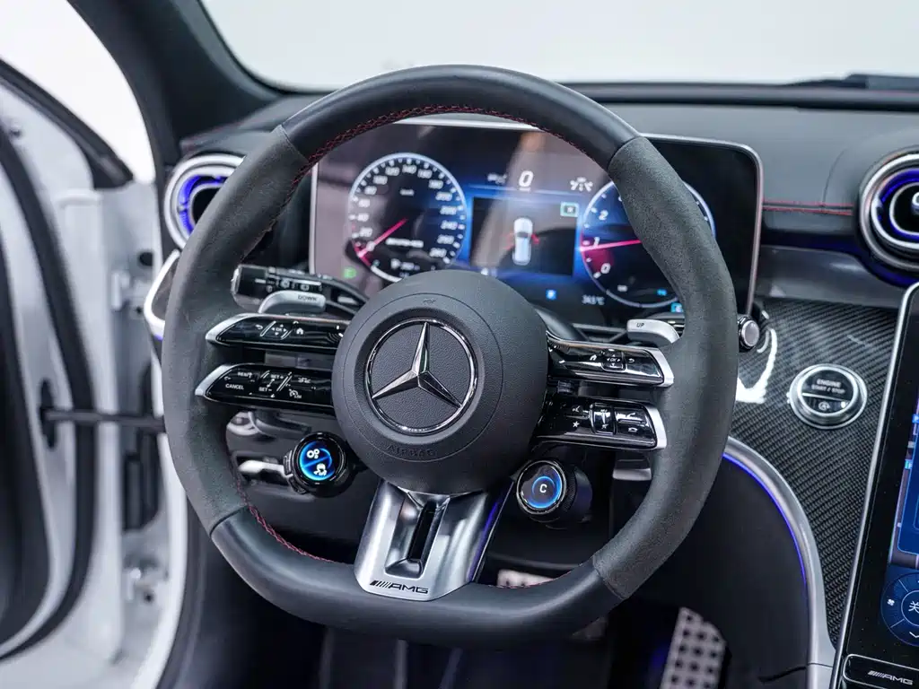 Mercedes-Benz C-Class AMG 2024 — фото 15
