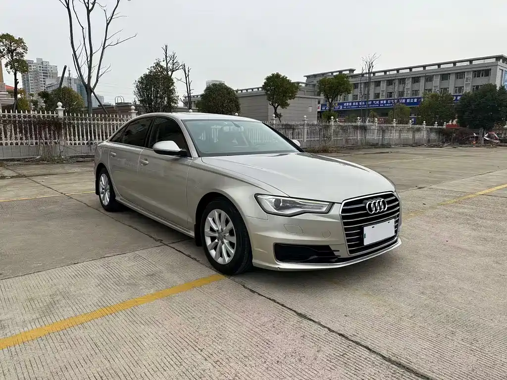 Audi A6L 2016 — фото 1