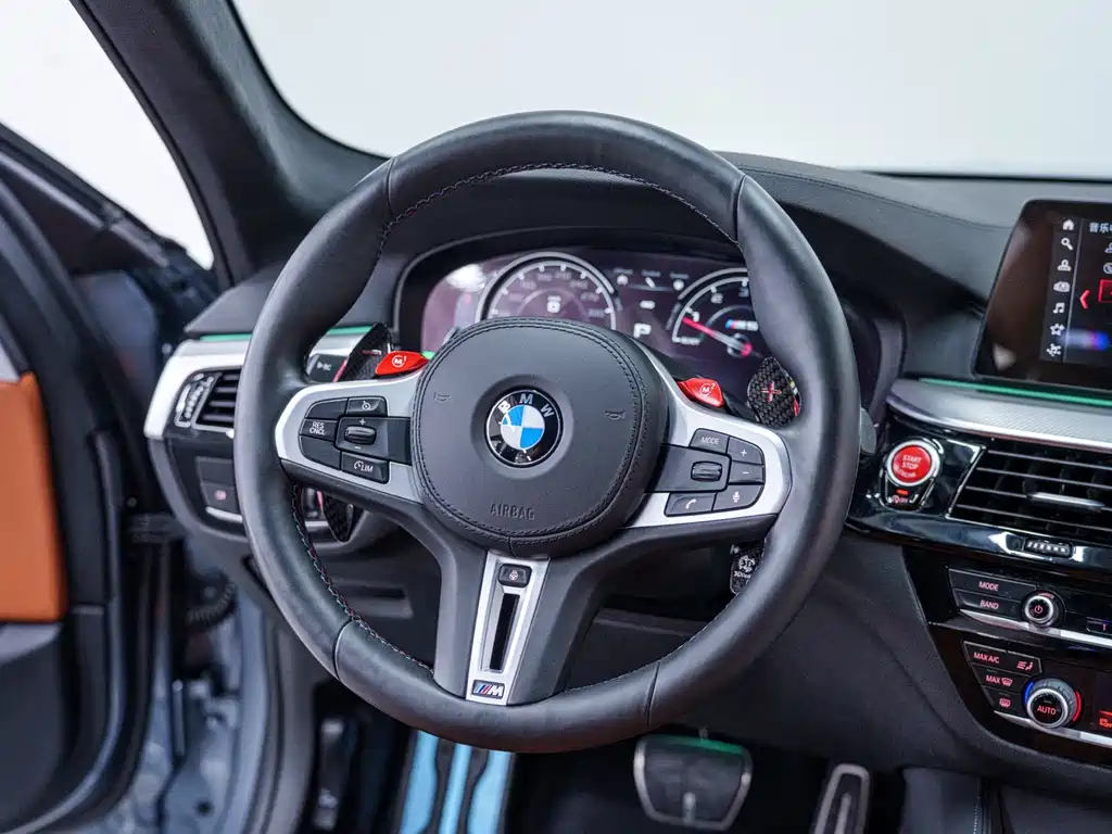 BMW M5 2019 — фото 14