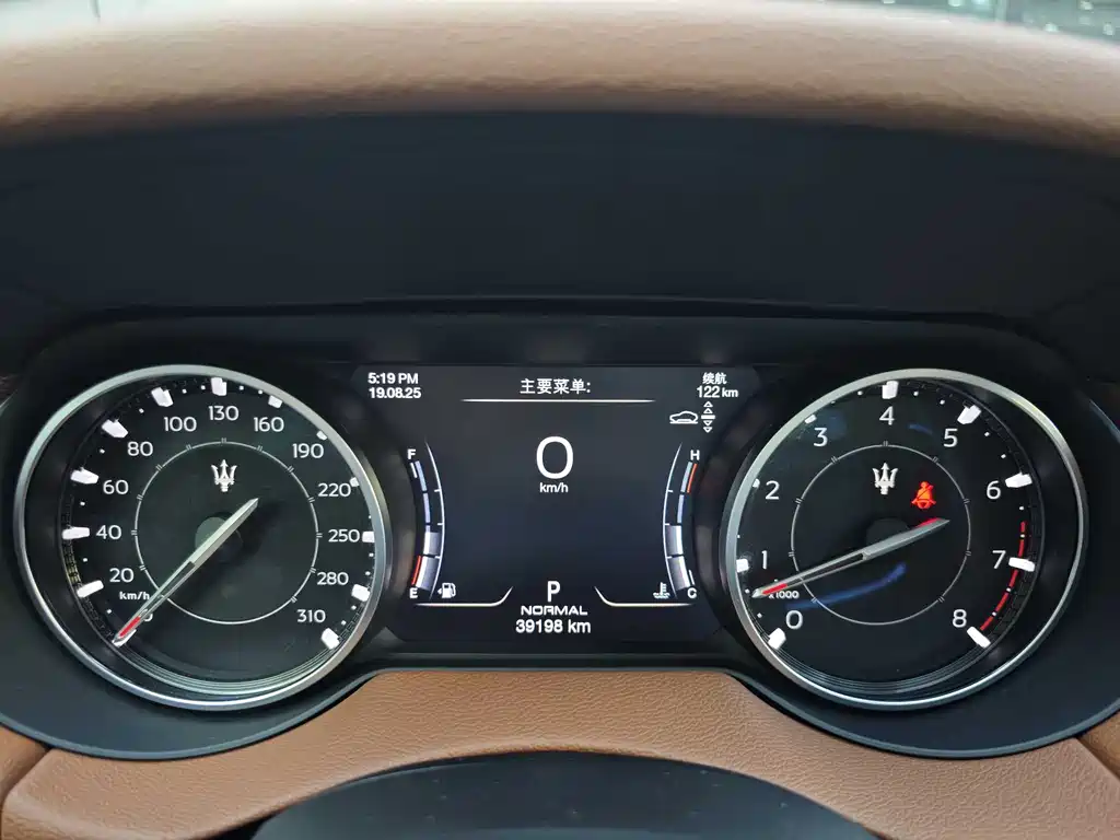 Maserati Levante 2021 — фото 10