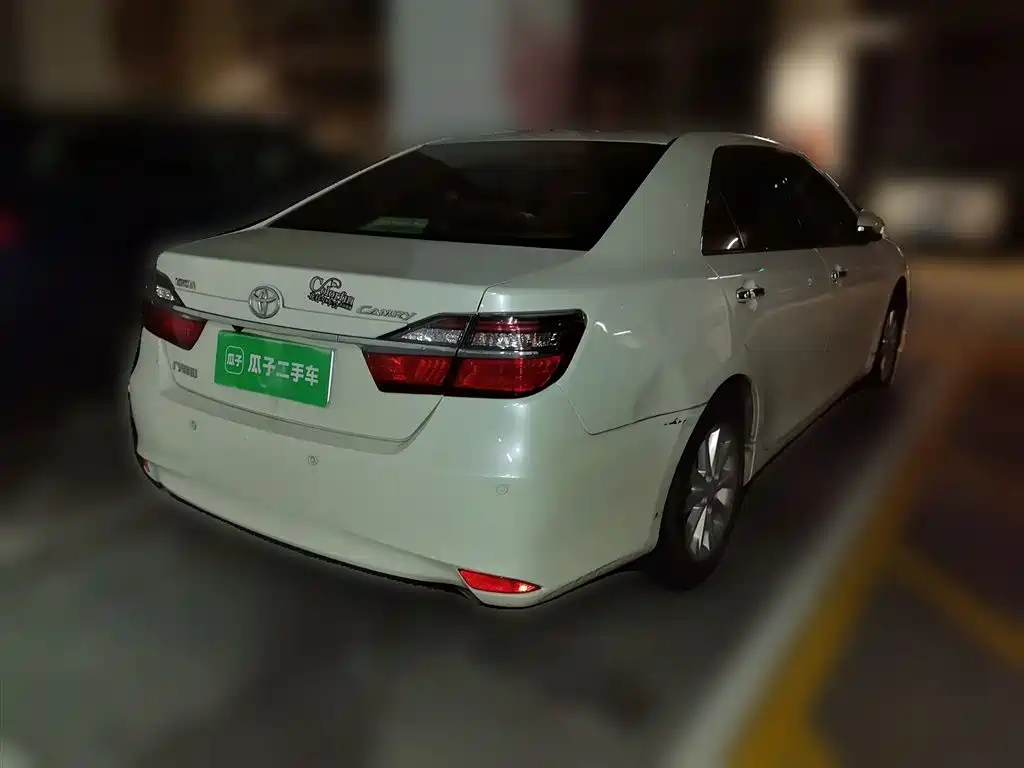 Toyota Camry 2017 — фото 5