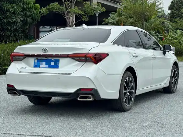 Toyota Avalon 2023