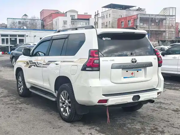 Toyota Prado 2018