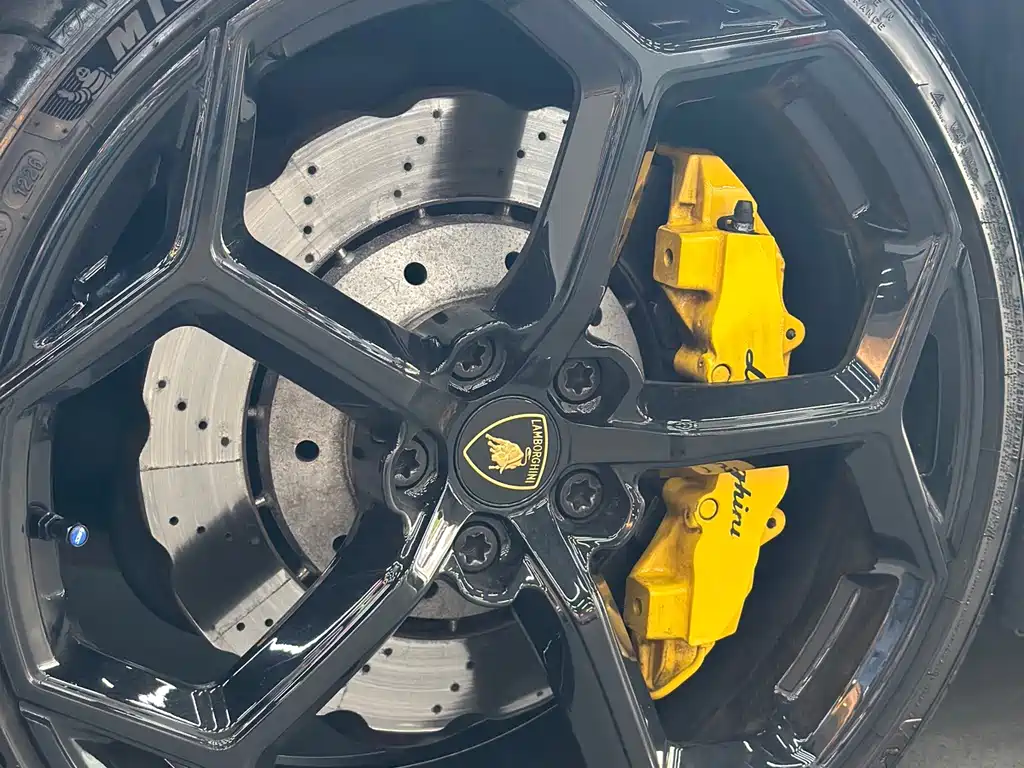 Lamborghini Huracan 2021 — фото 20