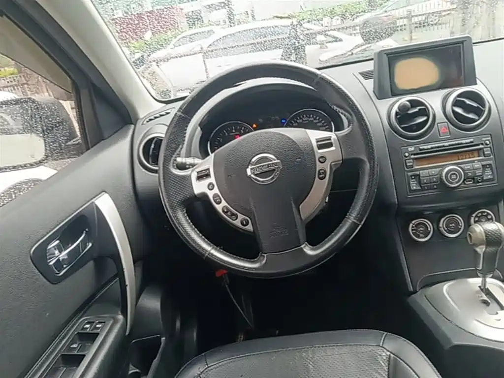 Nissan Qashqai 2015 — фото 11