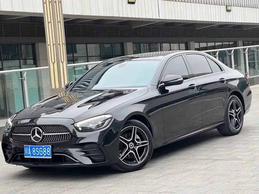 Mercedes-Benz E-Class 2022 — фото 1