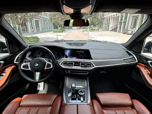 BMW X7 2020