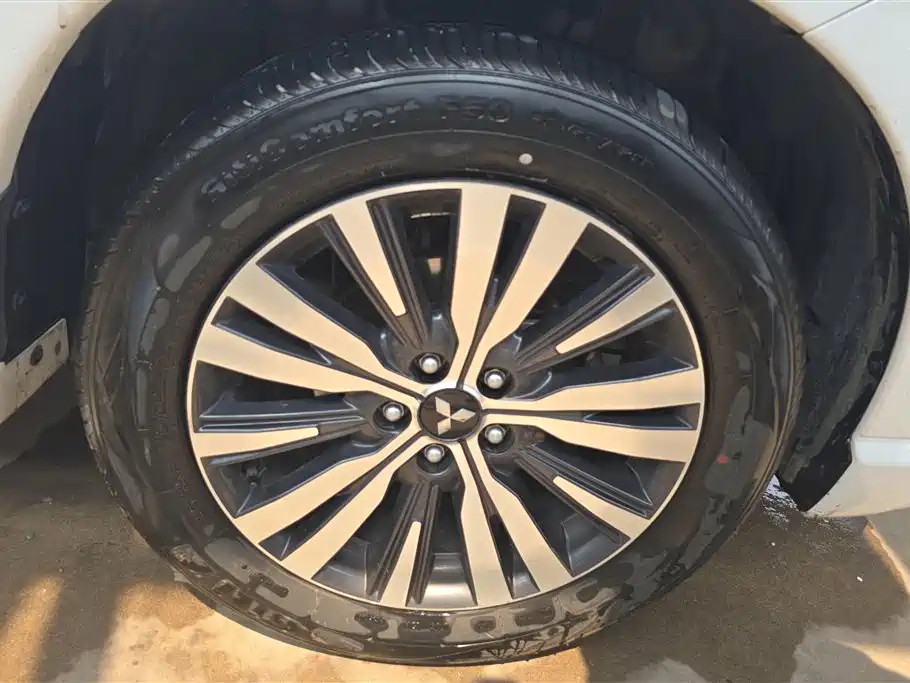 Mitsubishi Outlander 2021