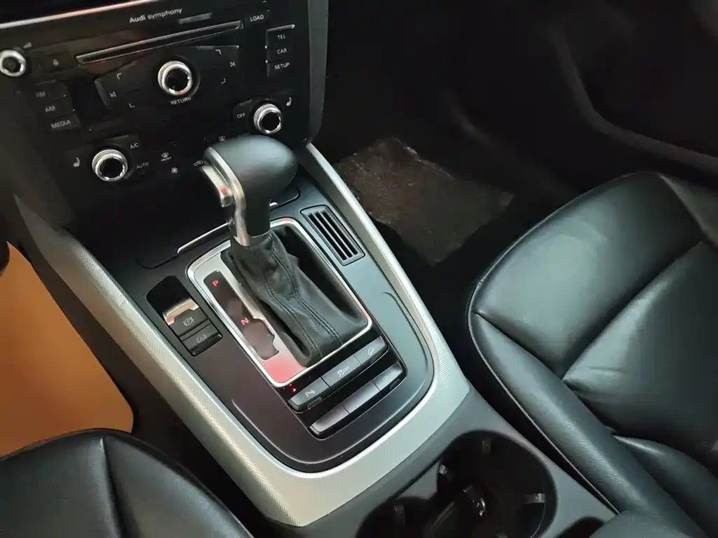 Audi Q5 2015 — фото 9