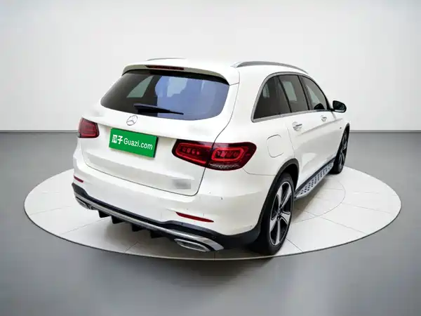 Mercedes-Benz GLC 2023