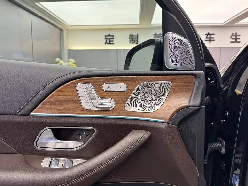 Mercedes-Benz GLS 2022 — фото 12