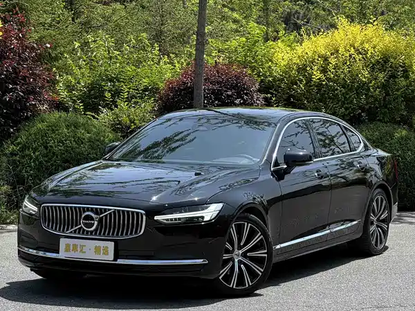 Volvo S90 2023