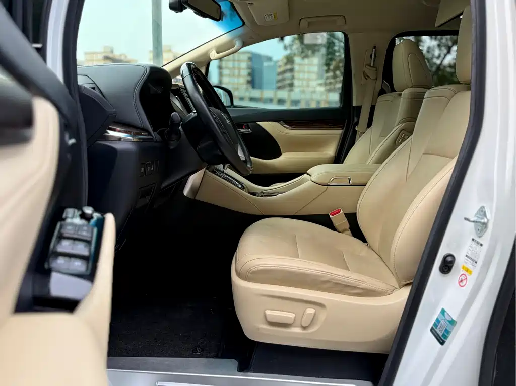 Toyota Alphard 2019 — фото 7