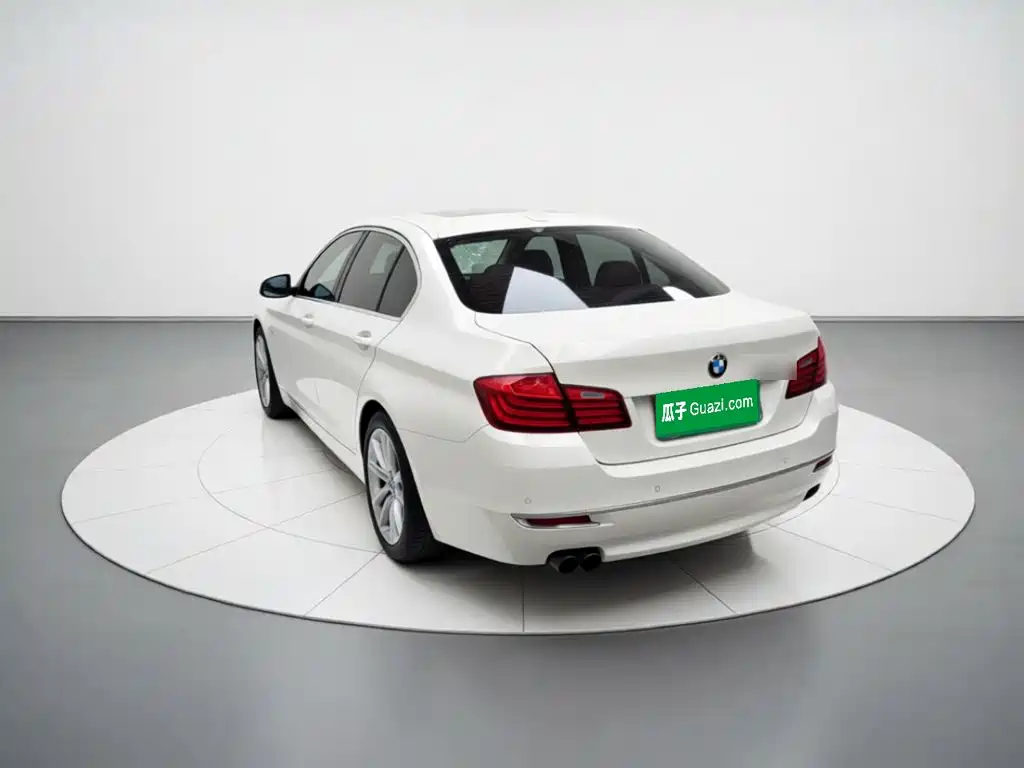 BMW 5 Series 2015 — фото 4