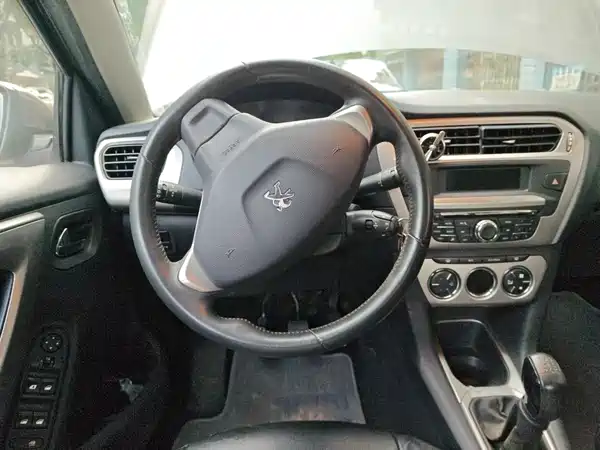 Peugeot 301 2015