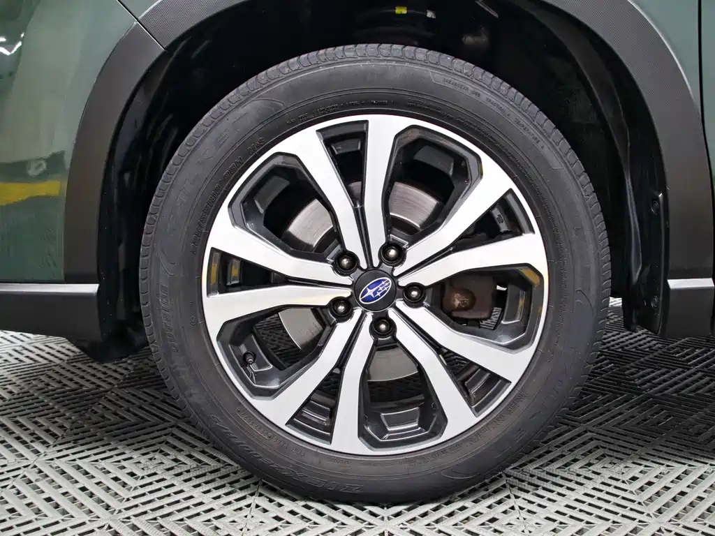 Subaru Forester 2022 — фото 22