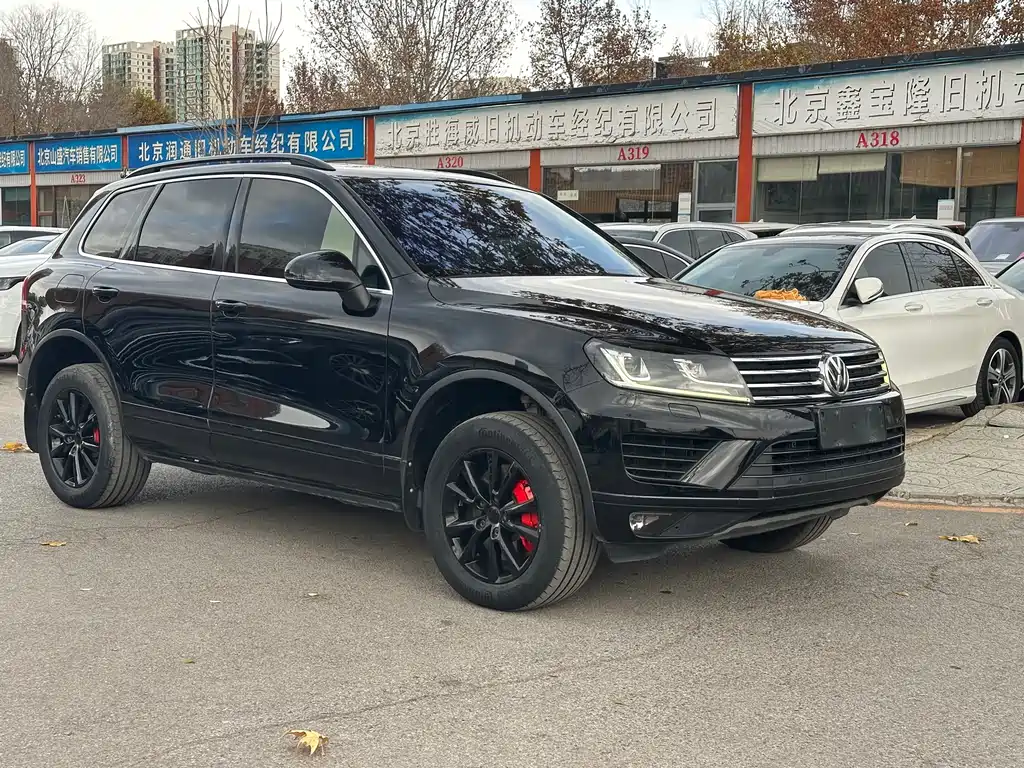 Volkswagen Touareg 2017 — фото 3