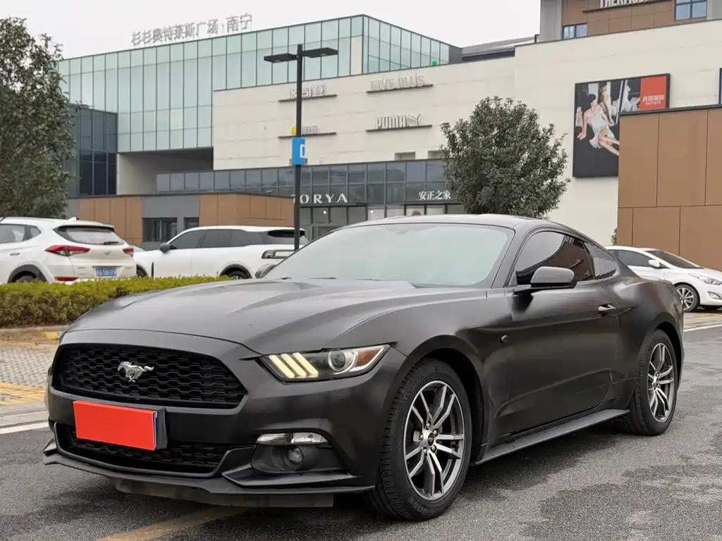 Ford Mustang 2017 — фото 1