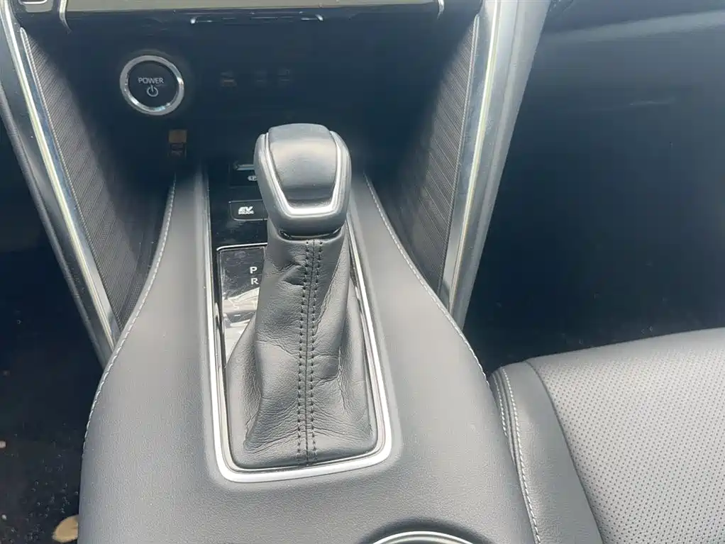 Toyota Harrier 2024 — фото 11