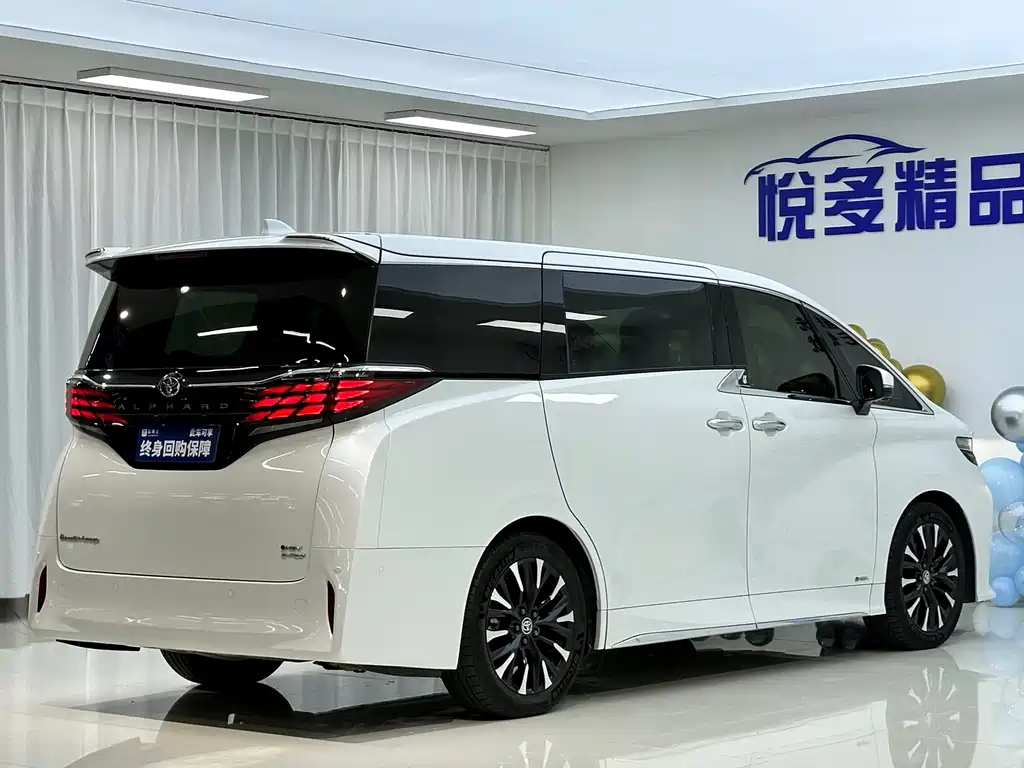Toyota Alphard 2024 — фото 7