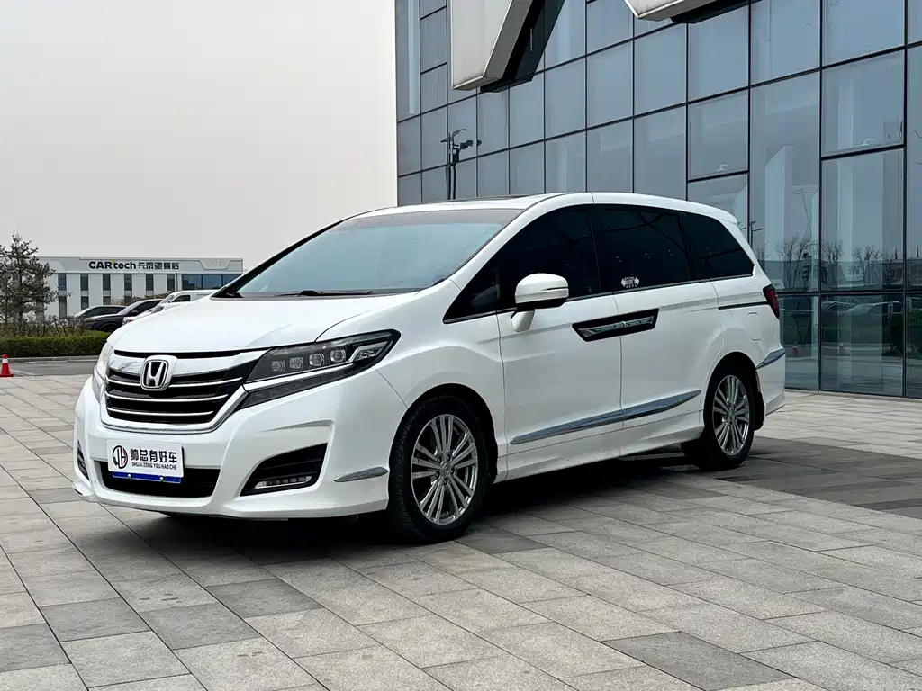 Honda Elysion 2016 — фото 1