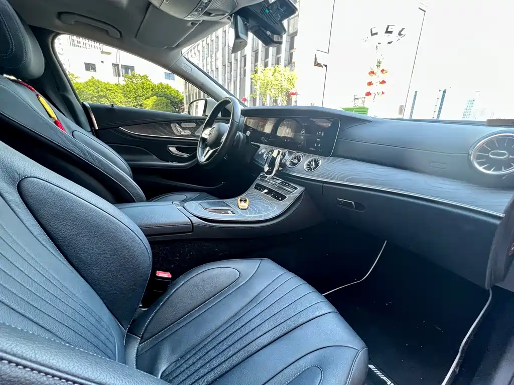 Mercedes-Benz CLS 2021 — фото 21