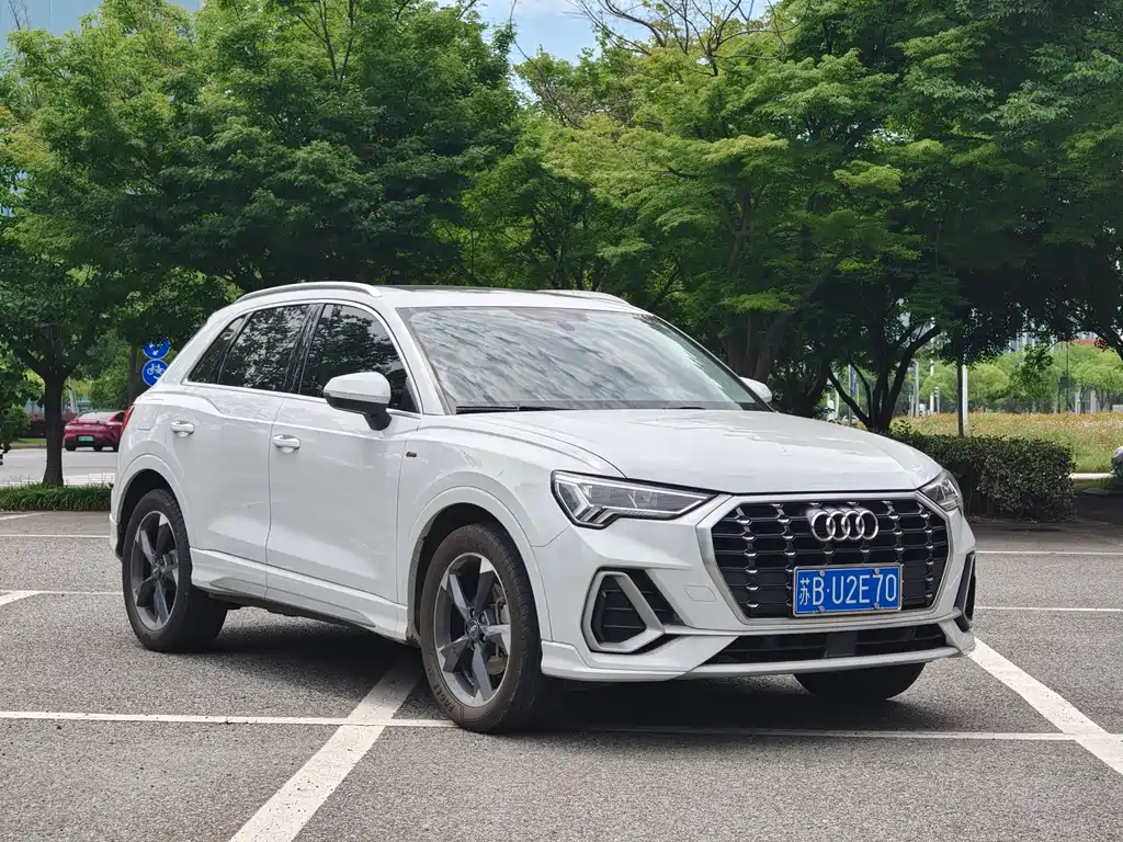Audi Q3 2019 — фото 3