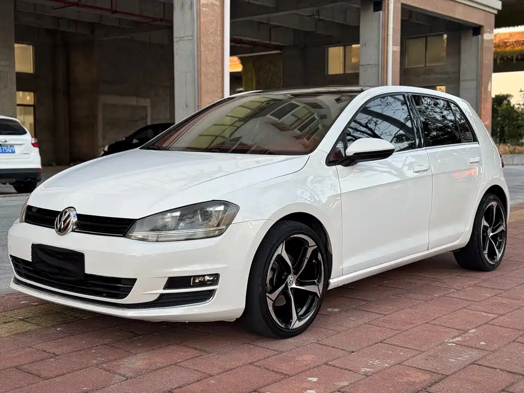 Volkswagen Golf 2015 — фото 1