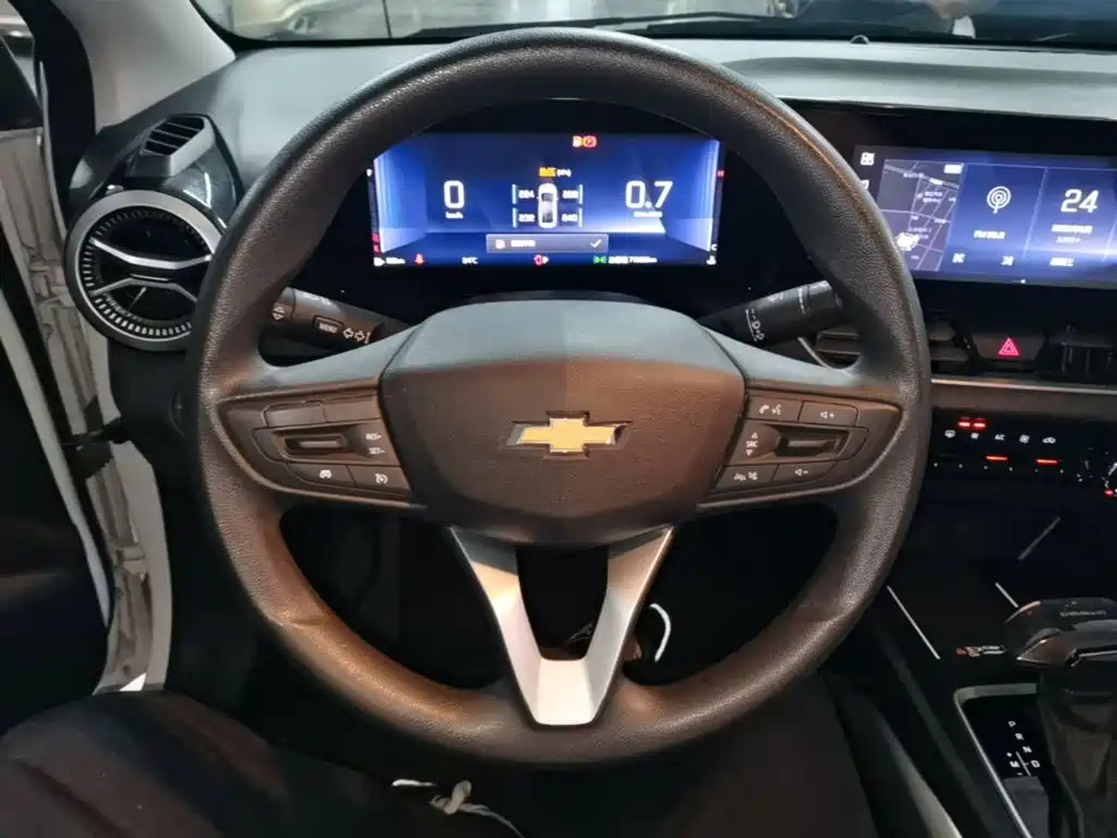Chevrolet Monza 2023 — фото 11