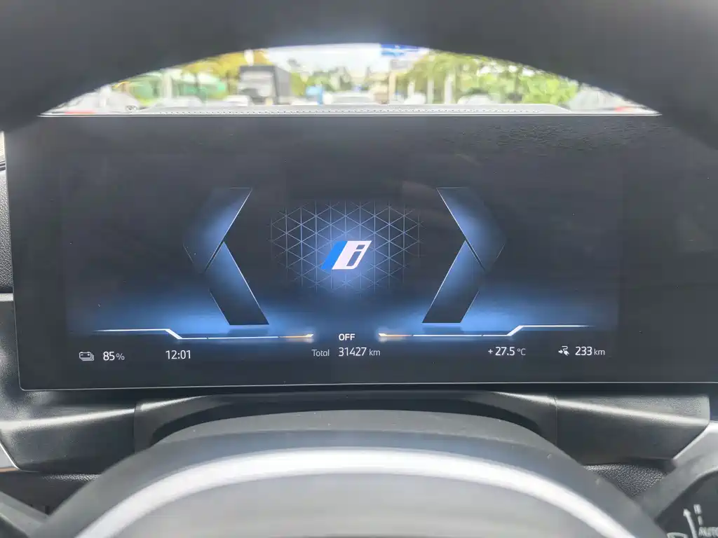 BMW i3 2024 — фото 11