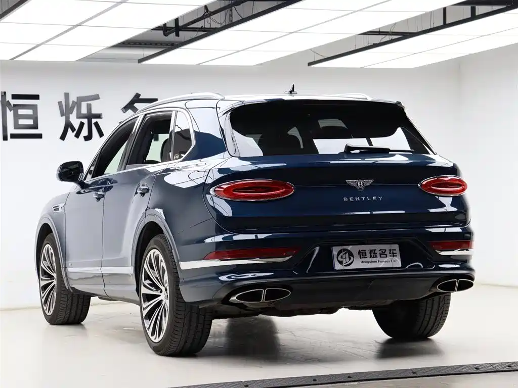 Bentley Bentayga 2022 — фото 29