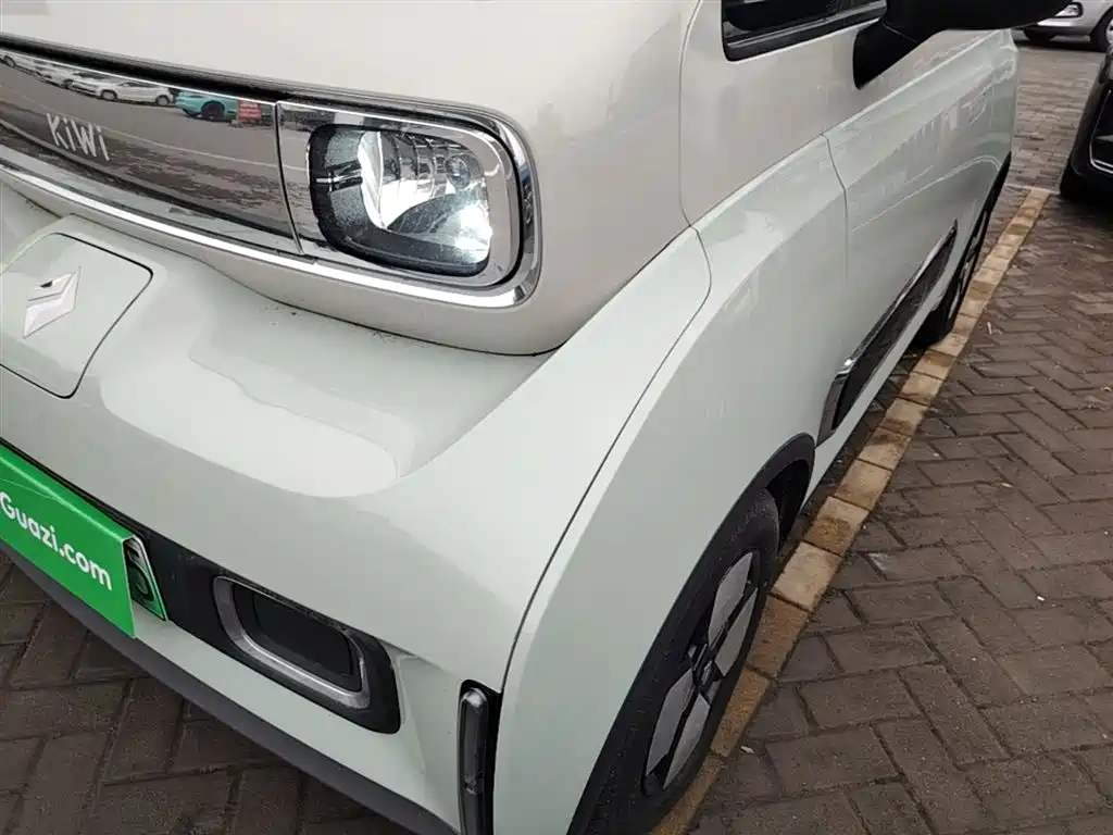 Baojun KiWi EV 2023 — фото 24