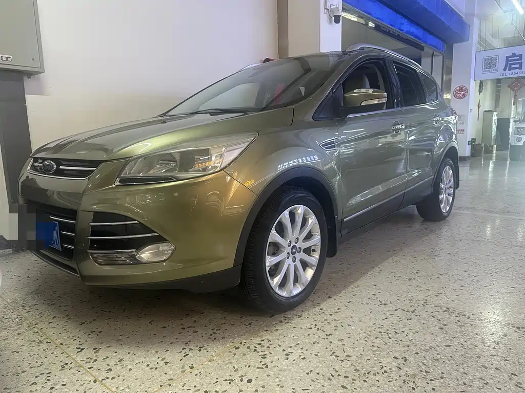 Ford Kuga 2014 — фото 1