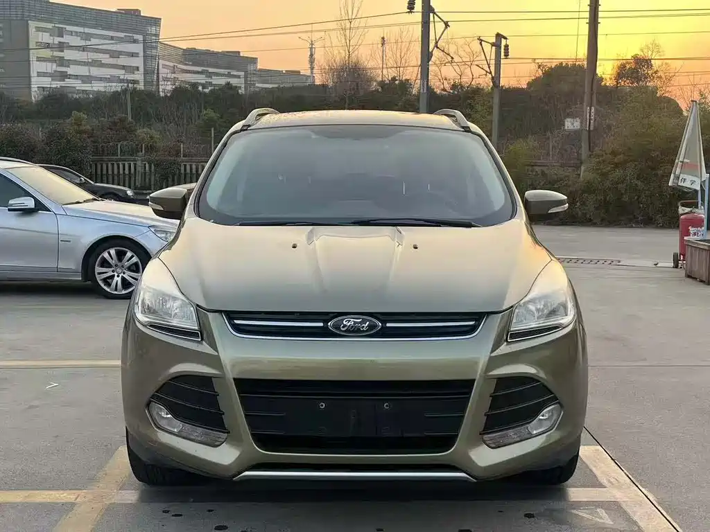 Ford Kuga 2015 — фото 2