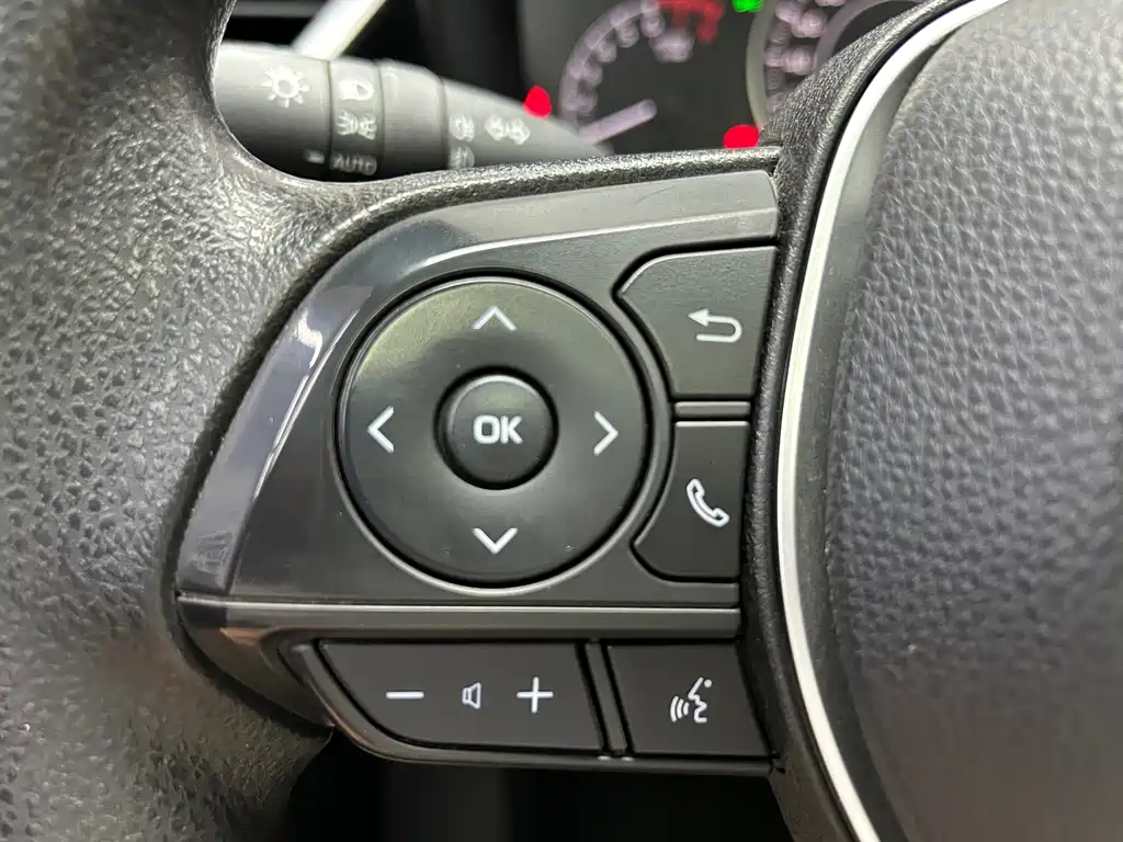 Toyota Corolla 2023 — фото 19