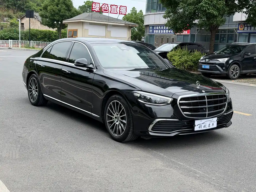 Mercedes-Benz S-Class 2025 — фото 3