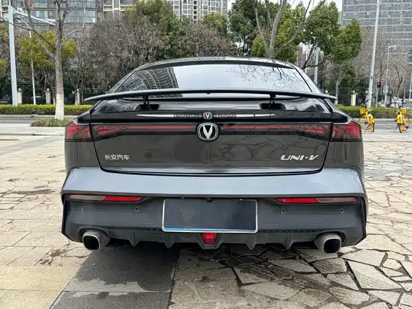 Changan UNI-V 2022
