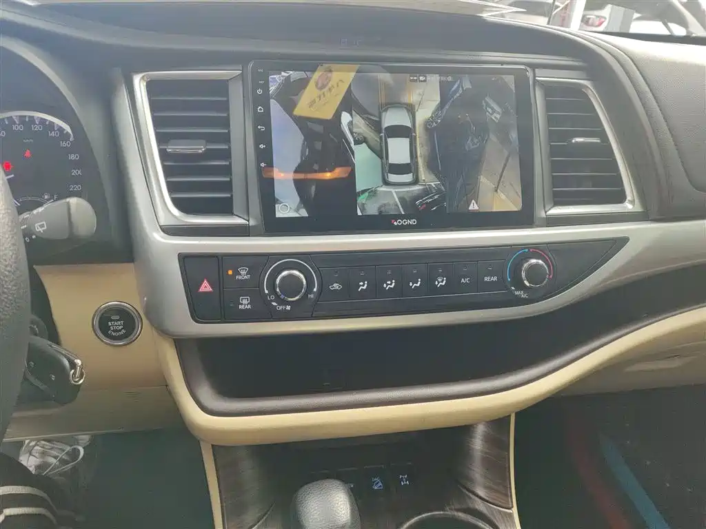 Toyota Highlander 2020 — фото 10