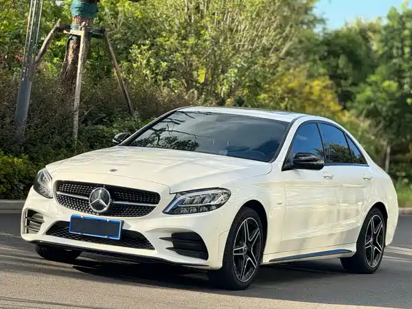 Mercedes-Benz C-Class 2020