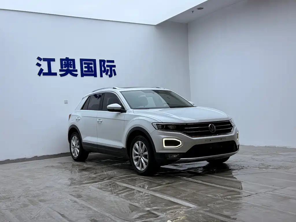 Volkswagen T-Roc 2023