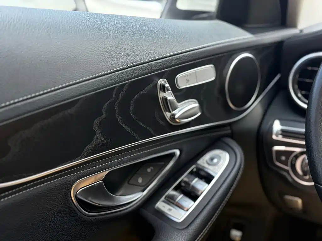 Mercedes-Benz C-Class 2018 — фото 12