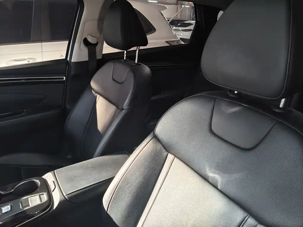 Hyundai Tucson 2022 — фото 14
