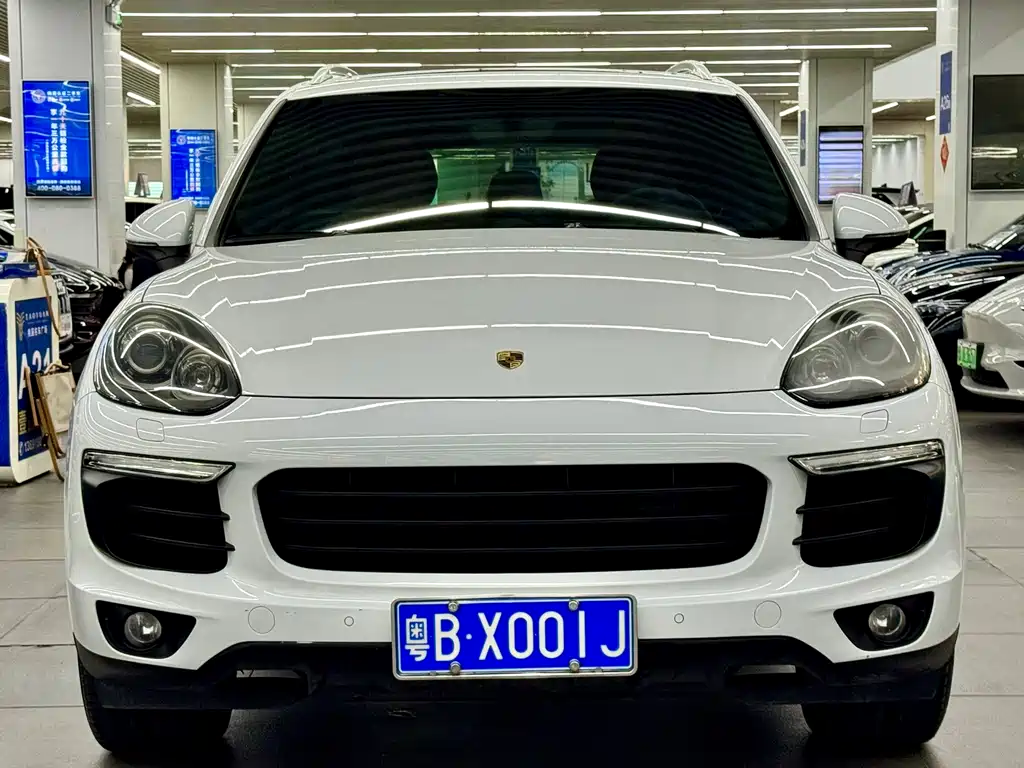 Porsche Cayenne 2017 — фото 2