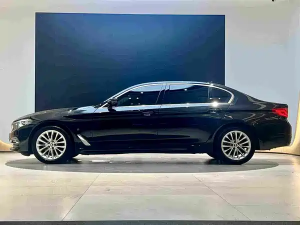 BMW 5 Series 2019