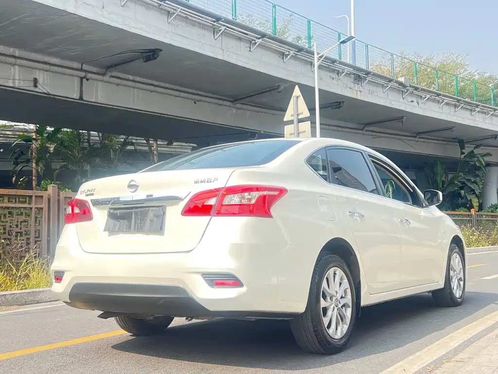Nissan Sylphy 2023 — фото 16