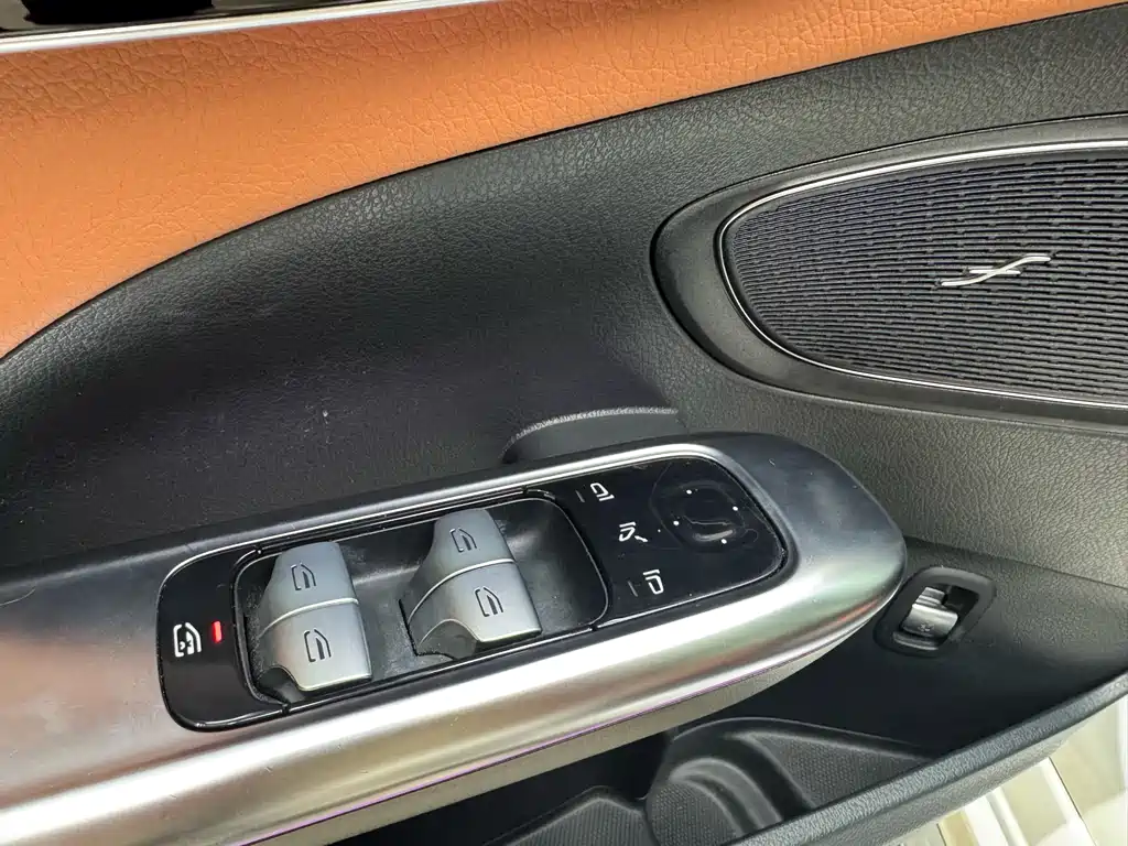 Mercedes-Benz C-Class 2021 — фото 15