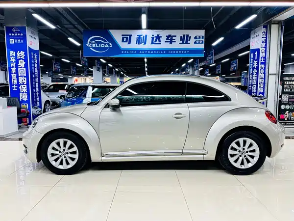 Volkswagen Beetle 2014