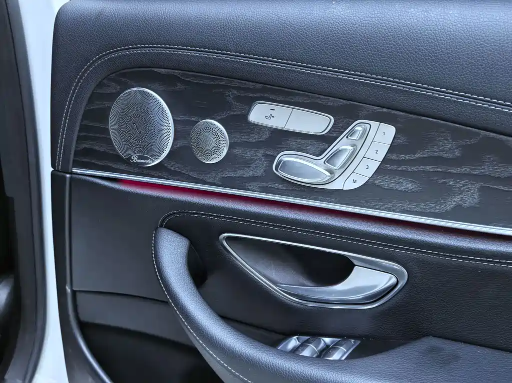 Mercedes-Benz E-Class 2020 — фото 10